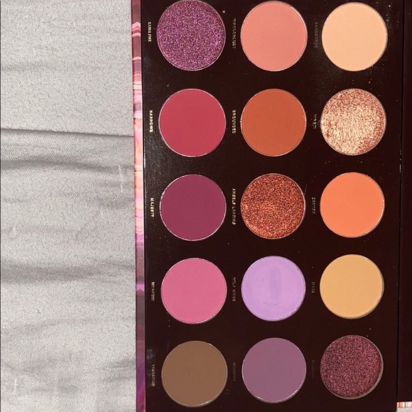 HIPDOT Zion eyeshadow - Picture 3 of 3